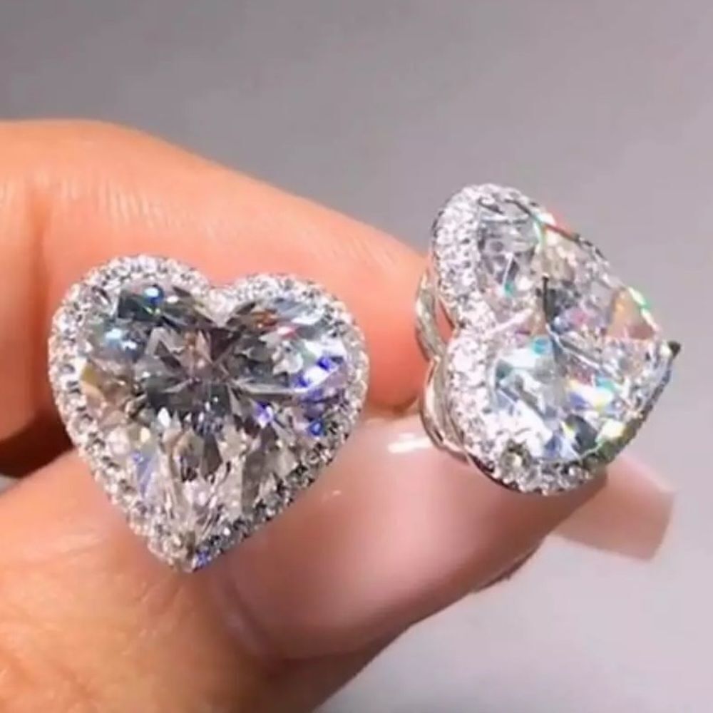 The Iced Hearts white sapphire silver Stud heart earrings - Picture 5 of 6